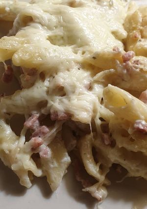 Une photo de Gratin de pâtes façon carbonara au boursin
