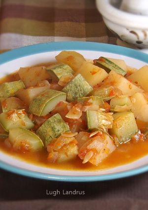 Una foto de Guiso de papas y calabacines - Cocina Thai