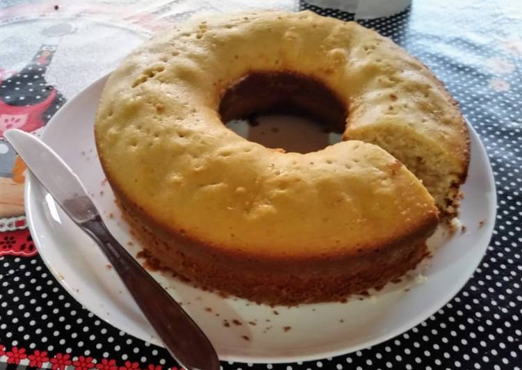 Bolo de banana com farinha de rosca