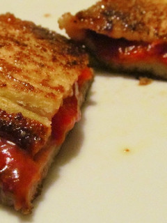 Una foto de Crepes de fresas caramelizadas!