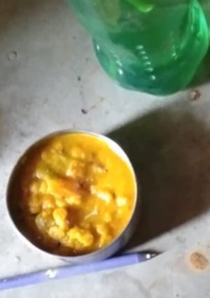 आलू मंगोड़ी की सब्जी (aloo mangodi ki sabzi recipe in Hindi) रेसिपी मुख्य फोटो