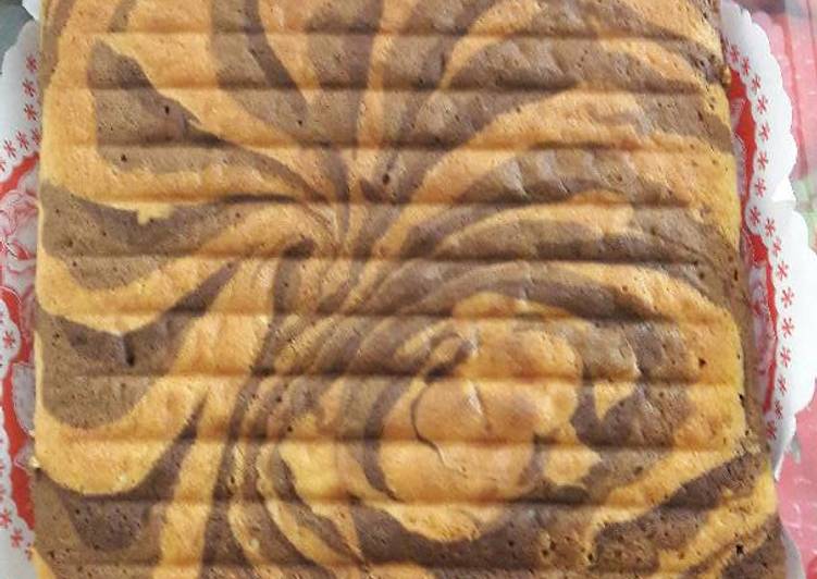 Zebra cake putih telur