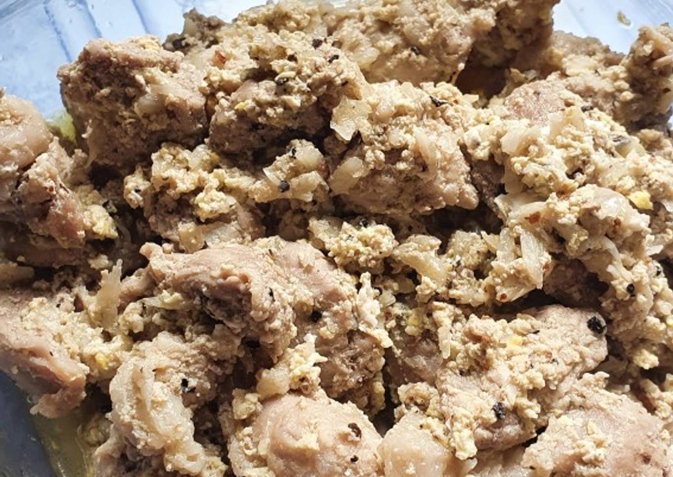 Lapis babi Manado (non halal)