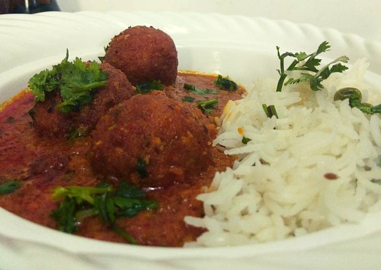 Cauliflower kofta curry