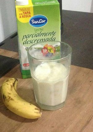 Una foto de Batido de banana express (fácil y rico)
