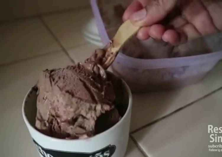 Bagaimana Menyiapkan Es Krim Coklat Simple yang Menggugah Selera
