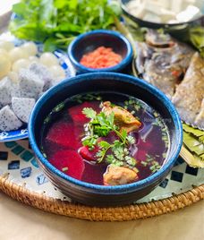 canh củ dền xương heo