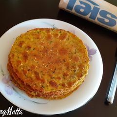 A picture of Dahi Methi-Palak Theplas.