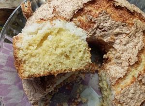 Una foto de Torta merengada de coco