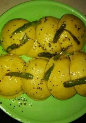 A picture of Idli.