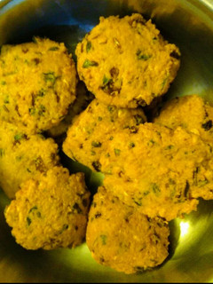 मसाला वड़ा (masala vada recipe in Hindi) रेसिपी मुख्य फोटो