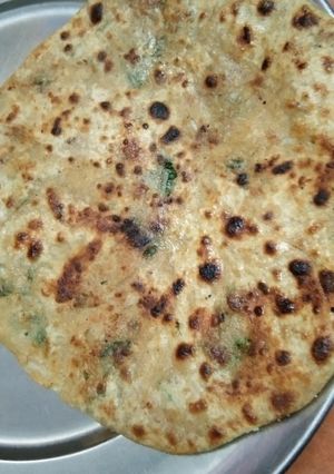 A picture of Aloo and coriander paratha.