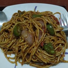 A picture of Veg Chowmein.