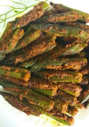 भरवां भिन्डी (Bharwan bhindi recipe in hindi) रेसिपी मुख्य फोटो