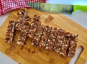 Hình của món Protein Bar(dành cho dận tập, hoặc những người thích ăn healthy snack).