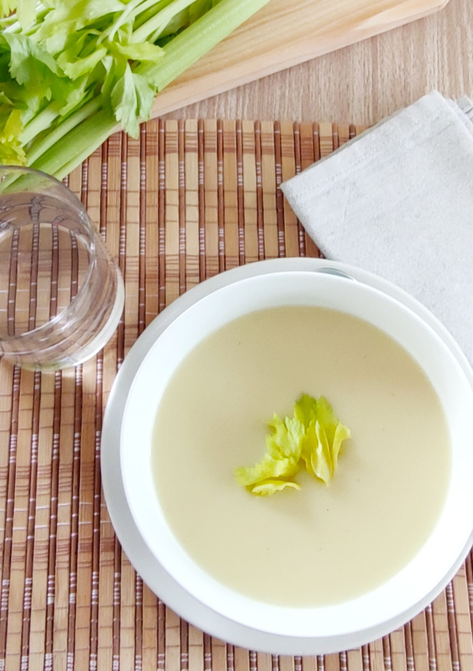 Una foto de Crema de apio