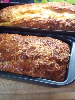 Una foto de Pan de queso y manteca 🍞🧀🍞🧀🍞