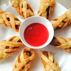 A picture of Instant aloo samosa.