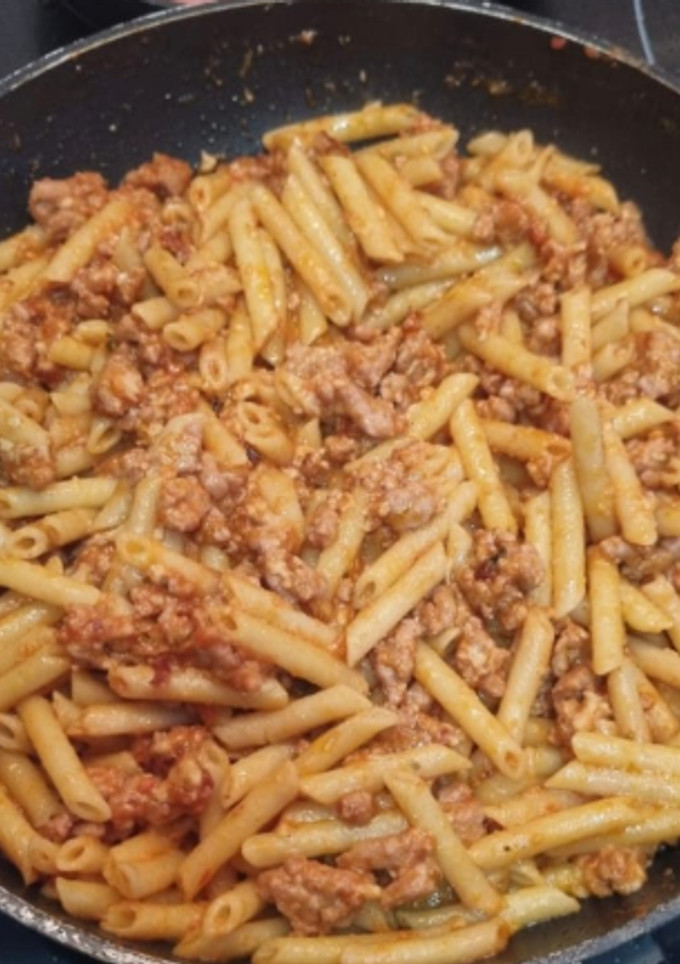 Una foto de Macarrones con carne picada