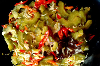 Bagaimana Menyiapkan Tumis Pare Teri nasi Sederhana, Sempurna