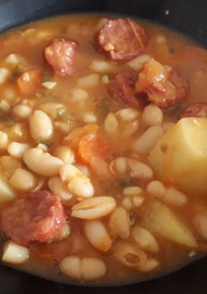 Una foto de Alubias blancas. Ricas y sencillas