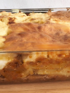 Foto resep Baked pasta with bechamel sauce and bolognese (brullee)