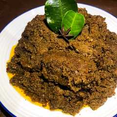 A picture of Rendang Daging Padang.