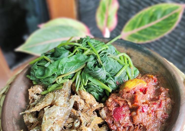 Olahan 166. Penyet Iwak Kali (Wader Goreng) | Cara Mengolah 166. Penyet Iwak Kali (Wader Goreng) Yang Bisa Manjain Lidah