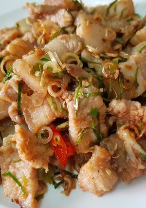 รูปของ หมูสามชั้นผัดกะปิ คีโต