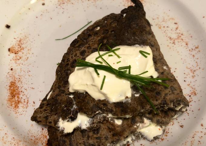 Ricetta Gallette Bretone Con Salmone E Panna Acida Di Paolobertoncin Cookpad