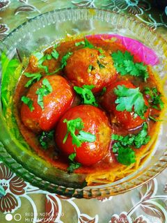 भरवां टमाटर (Bharva Tamatar Recipe In Hindi) रेसिपी मुख्य फोटो