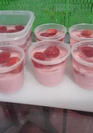 Foto resep Puding strawberry