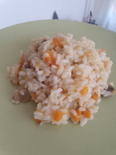 Una foto de Risotto de calabaza y champiñones