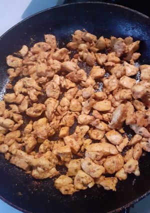 A picture of Marinated roasted chicken cubes.