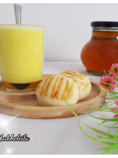 عکسی از دستور شیر زعفران عسلی