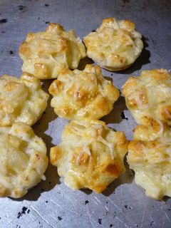 Sajtos pogácsa recept fotója