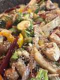 Wok de pollo con verduras