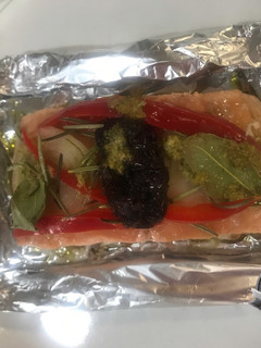 Una foto de Salmón en papillote