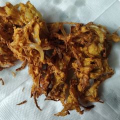 A picture of Onion Pakoda.