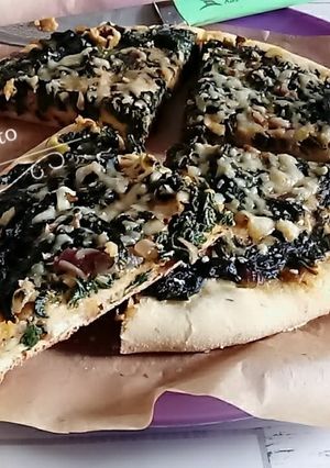 Une photo de Quiche aux épinards façon pizza