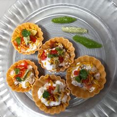 A picture of Chaat basket.
