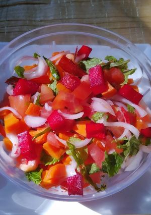 A picture of Colorful healthy salad.