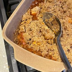 Rhubarb, Apple & Ginger Crumble 🍎🍏 A picture of Rhubarb, Apple & Ginger Crumble 🍎🍏.
