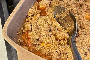 Rhubarb, Apple & Ginger Crumble 🍎🍏 recipe main photo