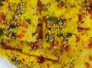 A picture of khatta dhokla