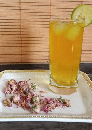 عکسی از دستور نوشیدنی خنک لیمو و عسل😋