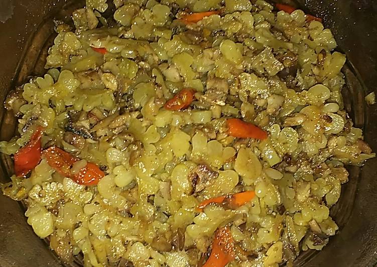 Langkah Mudah untuk Menyiapkan Oseng pare ikan peda asin(klo org jawa bilang klothok) yang Lezat