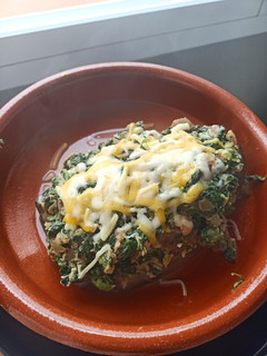 Una foto de Berenjena rellena de espinacas y atún