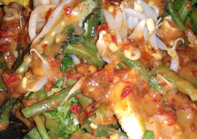 Resep Lotek lontong dan sayur Anti Gagal