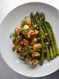 Scallops, garlic beurre noisette, crispy bacon & asparagus